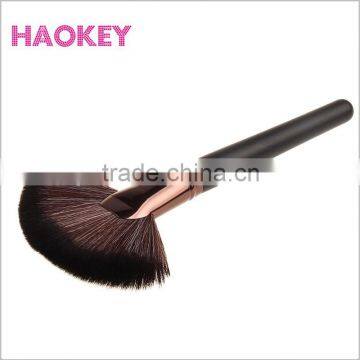 Single Blusher Cosmetic Brush Makeup Accessory