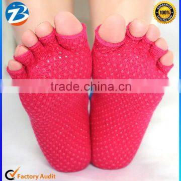 Hot-selling Full Covered Five Toes Breathable Anti-slip Yoga Socks In Stock