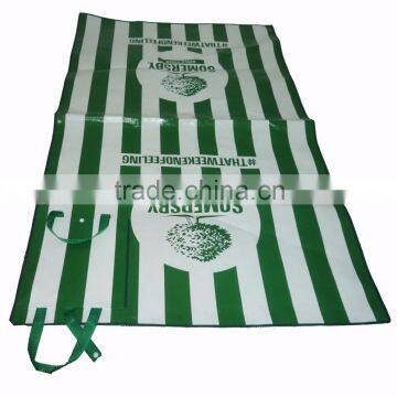 Cheap Customized Hot Sale New Style Promotional Foldable Sandless Beach Mat photo-3