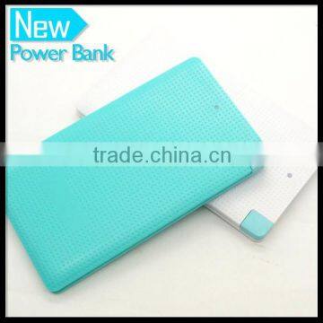 Super Low Price High Quality Mobile Phone Power Bank 4000mah With Charge Cable Built In