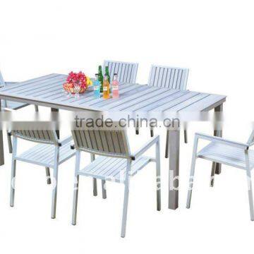 White Color Outdoor Polywood Dining Set