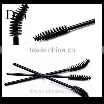 Disposable Eyelash Brush With Black Plastic Handle Wholesale photo-4