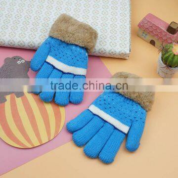 TC13015 Low Price 100% Acrylic Knitted Warm Winter Children Gloves New Fashion Fur Gloves for Children photo-4