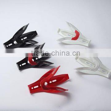 Good quality hot selling carbon mattock bicycle bottle cage