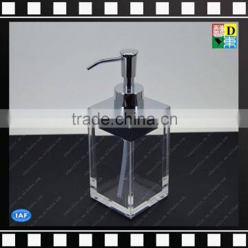 Bathroom Accessories of Acrylic Decorative Bathroom Lotion Pump Dispenser Bottle 500ml for Hotel/home