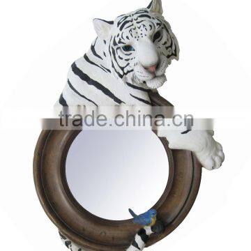 Polyresin small flocked decorative mirror for home decoration