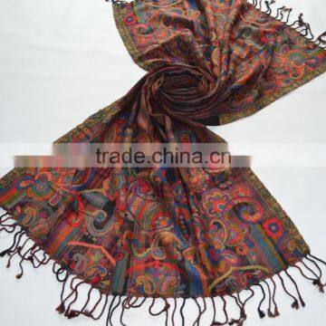 Intricate Pattern Kani Scarf