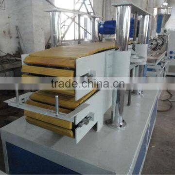 WPC PVC Window Extruder photo-4