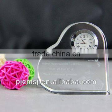 Crystal glass clock heart shape as souvenir gift office decoration