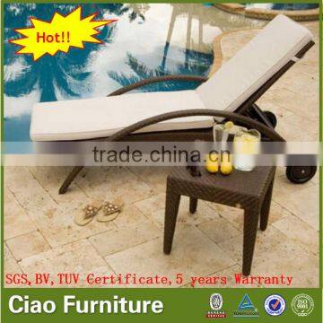 Fashion poolside lounge with wheels wicker beach chair