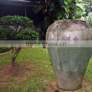 Big/large/tall urn planter,