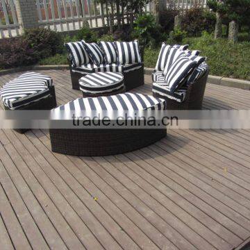 Nestrest Shaped Rattan Daybed For Swimming Pool Furniture photo-3