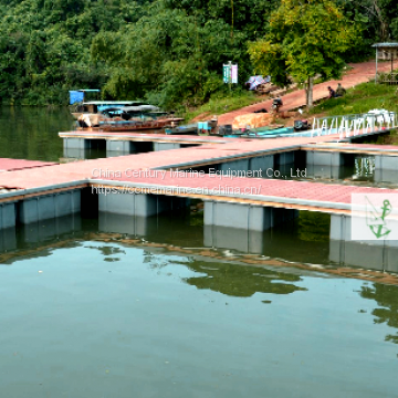 Floating dock with deck accessories aluminum frame and bollard