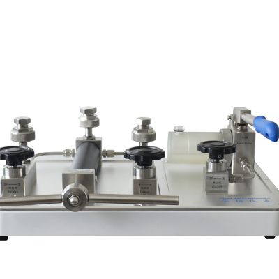 HS710 Гидравлический насос для сравнения давлений