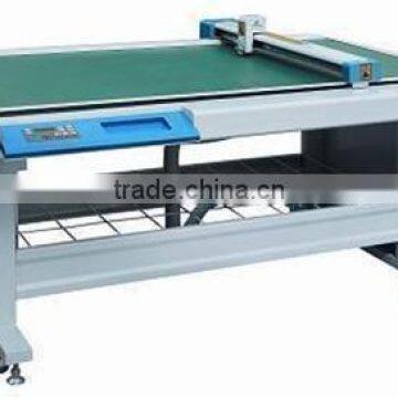 Digital control pattern cutting machine for footwear ,bags and garment