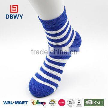 Strip Type Young Girl School Run Socks