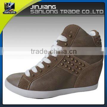 China Latest Design Fashion Women Wedge Shoes