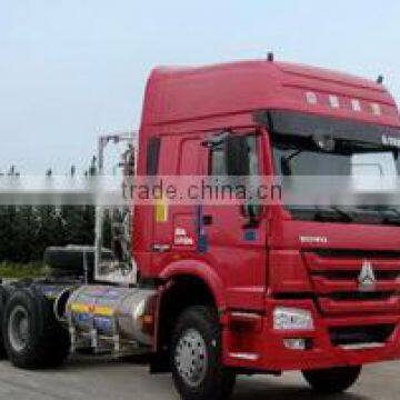 SINOTRUK HOWO CNG tractor truck 380hp