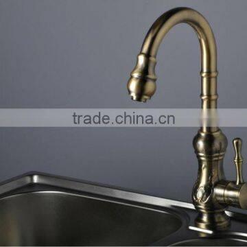 Morden design golden finished kitchen sink tap,single handle kitchen faucet QH1705