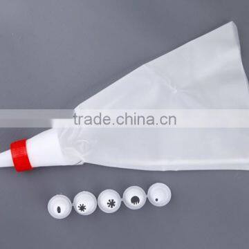 LFGB/FDA Biscuit And Pastry Decorating Kit PP Material Trantidional Decorating Good Function Cake Tools photo-2
