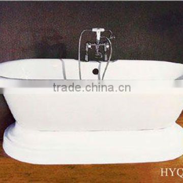 cast iron bathtub