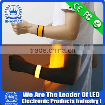 2016 Hot Selling Luminous Slap Wrist Strap