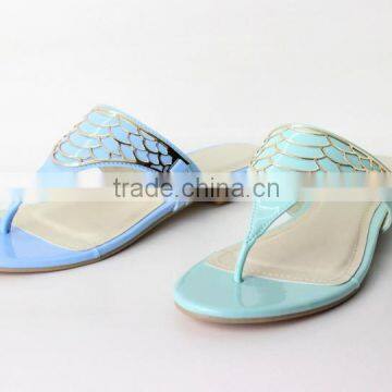 wholesales latest fashion flat summer slipper sandal with fancy metalic trim