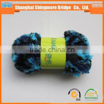 China Fashion Yarn Manufacturer Hot Wolesale High Quality Lurex Feather Knitting Yarn With Competitive Price photo-4