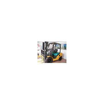 TCM FORKLIFT FD30T-16