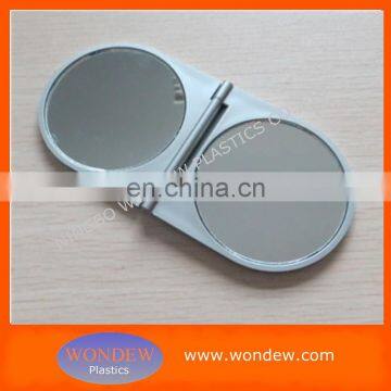 Pretty compact mirror