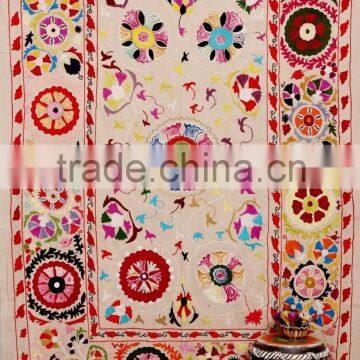 Indian Suzani Flower Embroidered Wall Decor Suzani Fabric Quilt Hanging Hippie Table Runner Tapestry