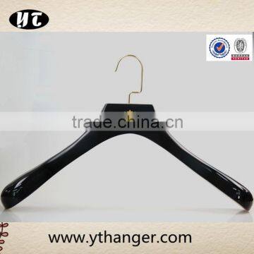 top quality beech wood hanger with wide shoulder