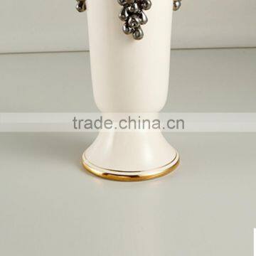 Grape Carved White and Gold Color Diamond Shape Shiny Decorative Flower Ceramic Vase photo-6