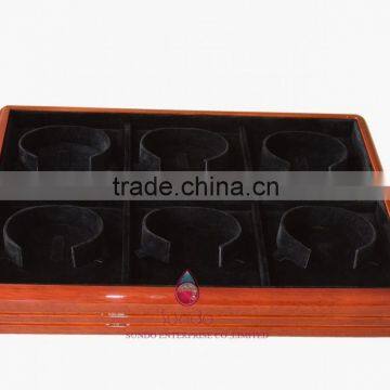 Fancy 6cps Wooden Jewelry Bangle Tray for Display photo-2
