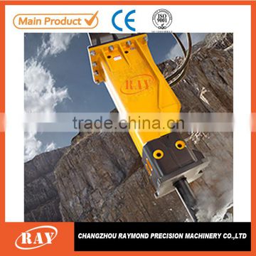 Hydraulic breaker hammer with 68mm diameter chisel