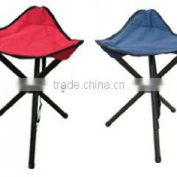 Outdoor tripod chair seat for hiking