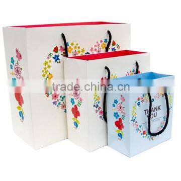 Factory customise Eco friendly shopping paper bag with logo print customise gift paper bag shopping bags wholesale