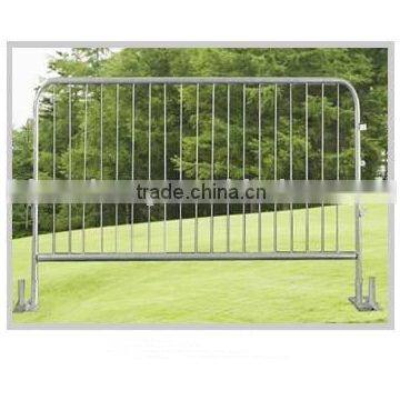 Temporary welded wire mesh fence