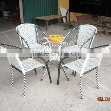 Set of PE rattan coffee table & 4 chairs from Vietnam