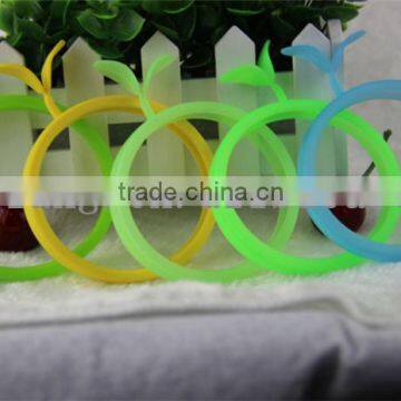 Creative Design Multifunctional Universal Silica Gel Hand Ring photo-4