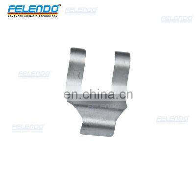 Automobile Car Accessories Head Lamp Washer Jet Retaining Clips for Land Rover OE DYC000190 photo-3