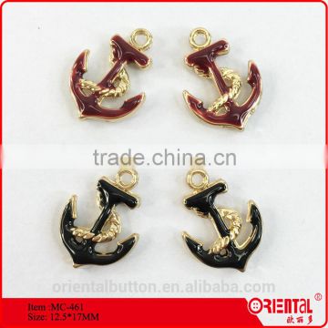 decorative anchor shape pendant