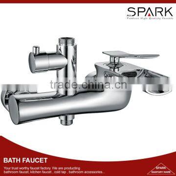 Gracefull Brass Watefall Bathroom Bath Tub Faucet D15-305