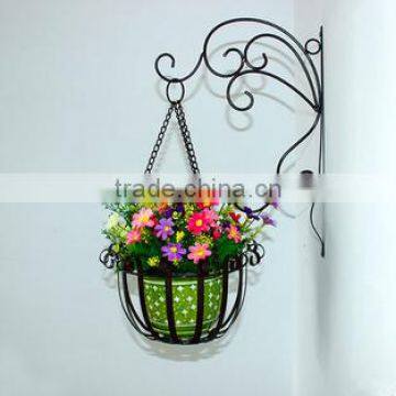 metal hanging basket