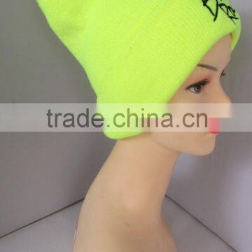 Wholesale Modern Style Embroidery Words Acrylic Plain Beanie With Custom Tags photo-6