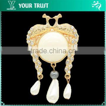 Peacock Face To Face Ivory Pearl Rhinestone Wedding Vintage Brooches