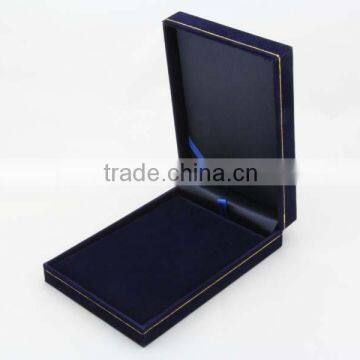 Elegant Velvet Coin Box