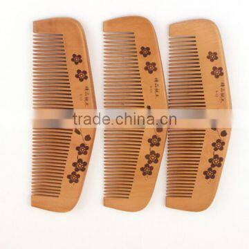 Hot sale OEM peach wood pocket size personalized hair comb