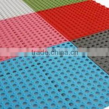 Wet ground protection mat