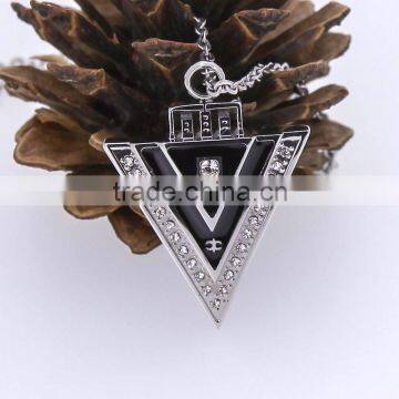 2016 brand jewelry triangle designed with magnetic bio energy pendant